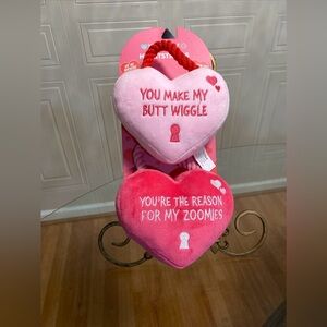 Beautiful FuzzYard Set Of 2 Interactive Hearts 💕 7” Dog Toy Squeaker  New